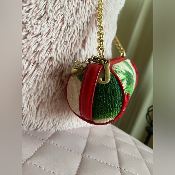 JUICY COUTURE Y2K Vintage Very Rare Cherry Barrel Bag🍒 - Picture 10 of 15